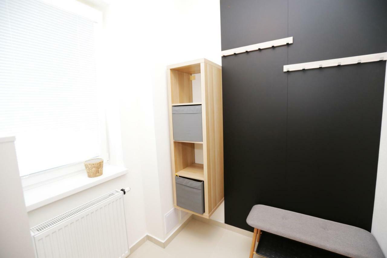 Samorin - Apartment In The Center - Private Parking - Klimatizacia Dış mekan fotoğraf